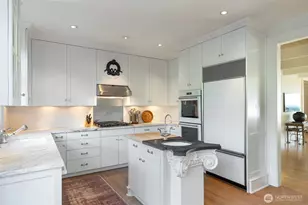 9400 Vineyard Crest, Bellevue, WA 98004 - Photo 14