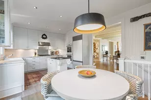 9400 Vineyard Crest, Bellevue, WA 98004 - Photo 14