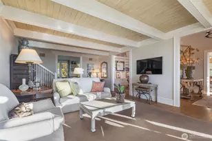 9400 Vineyard Crest, Bellevue, WA 98004 - Photo 10