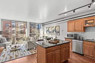 530 Broadway E, Seattle, WA 98102 - Photo 10