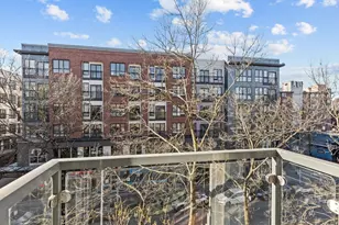 530 Broadway E, Seattle, WA 98102 - Photo 14