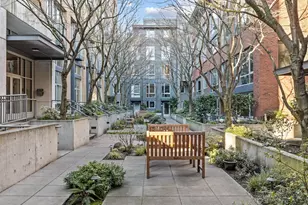 530 Broadway E, Seattle, WA 98102 - Photo 20