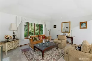 21022 NE 32nd Pl, Sammamish, WA 98074 - Photo 6