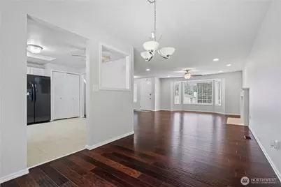 12307 205th Avenue Ct E, Bonney Lake, WA 98391 - Photo 6