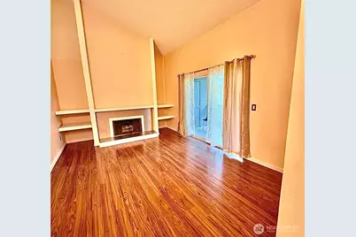 4717 W Lake Sammamish Pkwy SE #C305, Sammamish, WA 98027 - Photo 8
