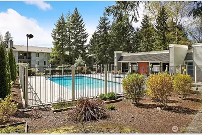 4717 W Lake Sammamish Pkwy SE #C305, Sammamish, WA 98027 - Photo 20