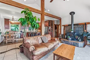 72 Blue Mountain Rd, Castle Rock, WA 98611 - Photo 6