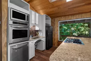 2520 E St Andrews Dr N, Shelton, WA 98584 - Photo 10