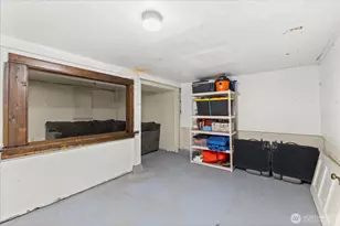 9007 Dayton Ave N, Seattle, WA 98103 - Photo 12