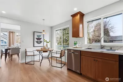 18825 SE 42nd Street, Issaquah, WA 98027 - Photo 14