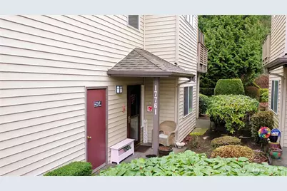 17761 134th Lane SE, Renton, WA 98058 - Photo 2