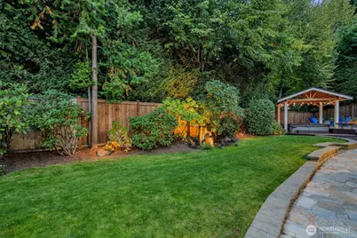 6121 140th Court NE, Redmond, WA 98052 - Photo 32