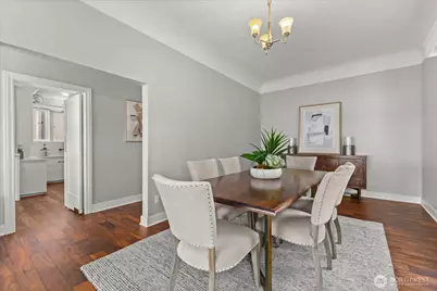 307 W Highland Drive, Seattle, WA 98119 - Photo 10