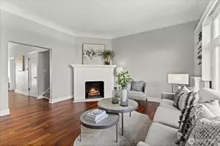 307 W Highland Dr, Seattle, WA 98119 - Photo 8