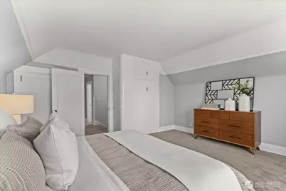 307 W Highland Drive, Seattle, WA 98119 - Photo 18