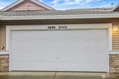 1236 65th Street SE #102, Auburn, WA 98092 - Photo 2