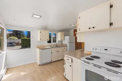 14535 8th Avenue NE, Shoreline, WA 98155 - Photo 10