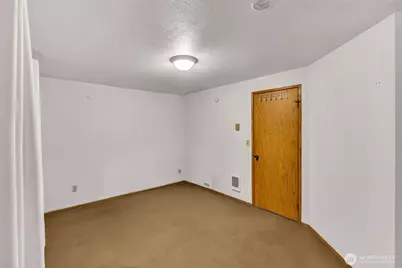 14516 2nd Avenue E, Tacoma, WA 98445 - Photo 18