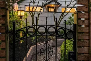 3234 35th Ave W, Seattle, WA 98199 - Photo 2