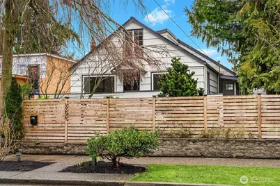 3234 35th Avenue W, Seattle, WA 98199 - Photo 12