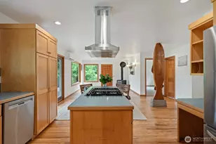 6373 Eastwood Rd, Deming, WA 98244 - Photo 8