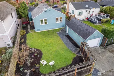 8030 Dibble Avenue NW, Seattle, WA 98117 - Photo 32