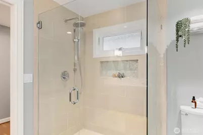 8030 Dibble Avenue NW, Seattle, WA 98117 - Photo 22