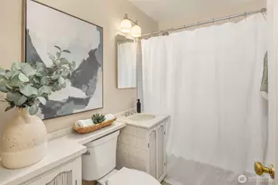 8215 40th Ave NE, Seattle, WA 98115 - Photo 14