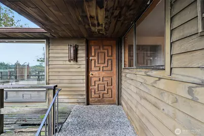 12069 Lakeside Place NE, Seattle, WA 98125 - Photo 2