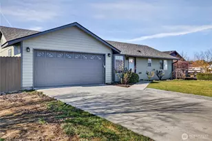 1130 S Rose Pl, Othello, WA 99344 - Photo 2