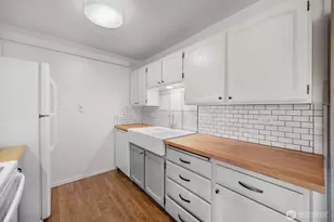 2500 81st Ave SE, Mercer Island, WA 98040 - Photo 4