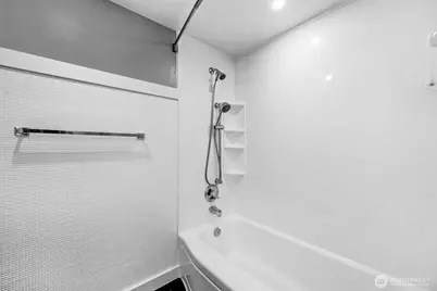 2500 81st Avenue SE #118, Mercer Island, WA 98040 - Photo 22