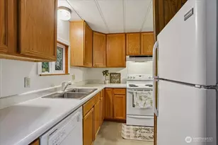 32031 81st Dr NW, Stanwood, WA 98292 - Photo 10