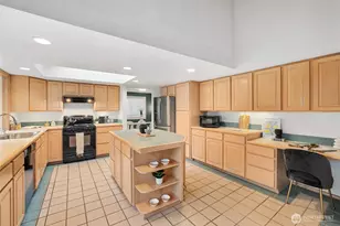 19205 124th Ave SE, Kent, WA 98031 - Photo 12