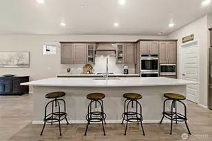 9612 S 201st Pl, Kent, WA 98031 - Photo 8