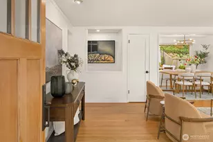 3516 31st Ave W, Seattle, WA 98199 - Photo 2