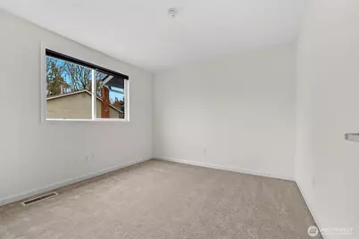 15329 SE 43rd Pl, Bellevue, WA 98006 - Photo 16