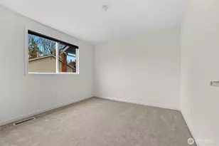 15329 SE 43rd Pl, Bellevue, WA 98006 - Photo 16