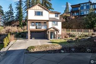 1403 Dakota Ave, Anacortes, WA 98221 - Photo 2