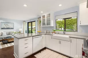 18430 NE 15th Pl, Bellevue, WA 98008 - Photo 8