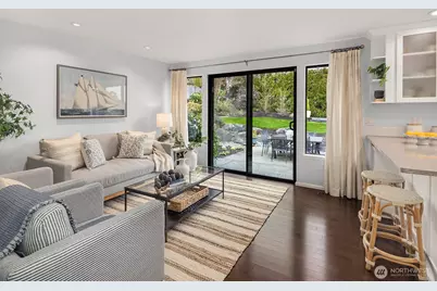 18430 NE 15th Place, Bellevue, WA 98008 - Photo 14