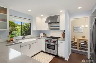 18430 NE 15th Pl, Bellevue, WA 98008 - Photo 10