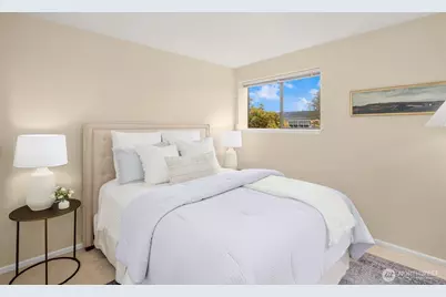 18430 NE 15th Place, Bellevue, WA 98008 - Photo 22