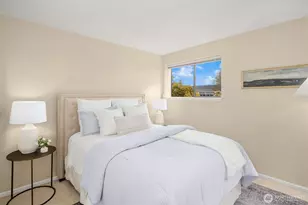 18430 NE 15th Pl, Bellevue, WA 98008 - Photo 22