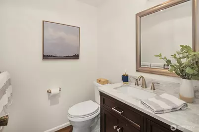 18430 NE 15th Place, Bellevue, WA 98008 - Photo 16