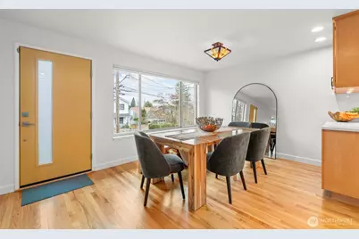 5053 36th Avenue NE, Seattle, WA 98105 - Photo 6