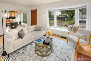 1526 N 107th St, Seattle, WA 98133 - Photo 4