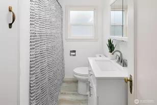 1526 N 107th St, Seattle, WA 98133 - Photo 12