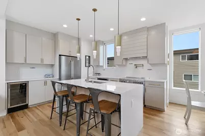 408 Aloha Street, Seattle, WA 98109 - Photo 8