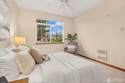 1855 Trossachs Boulevard SE #2402, Sammamish, WA 98075 - Photo 20